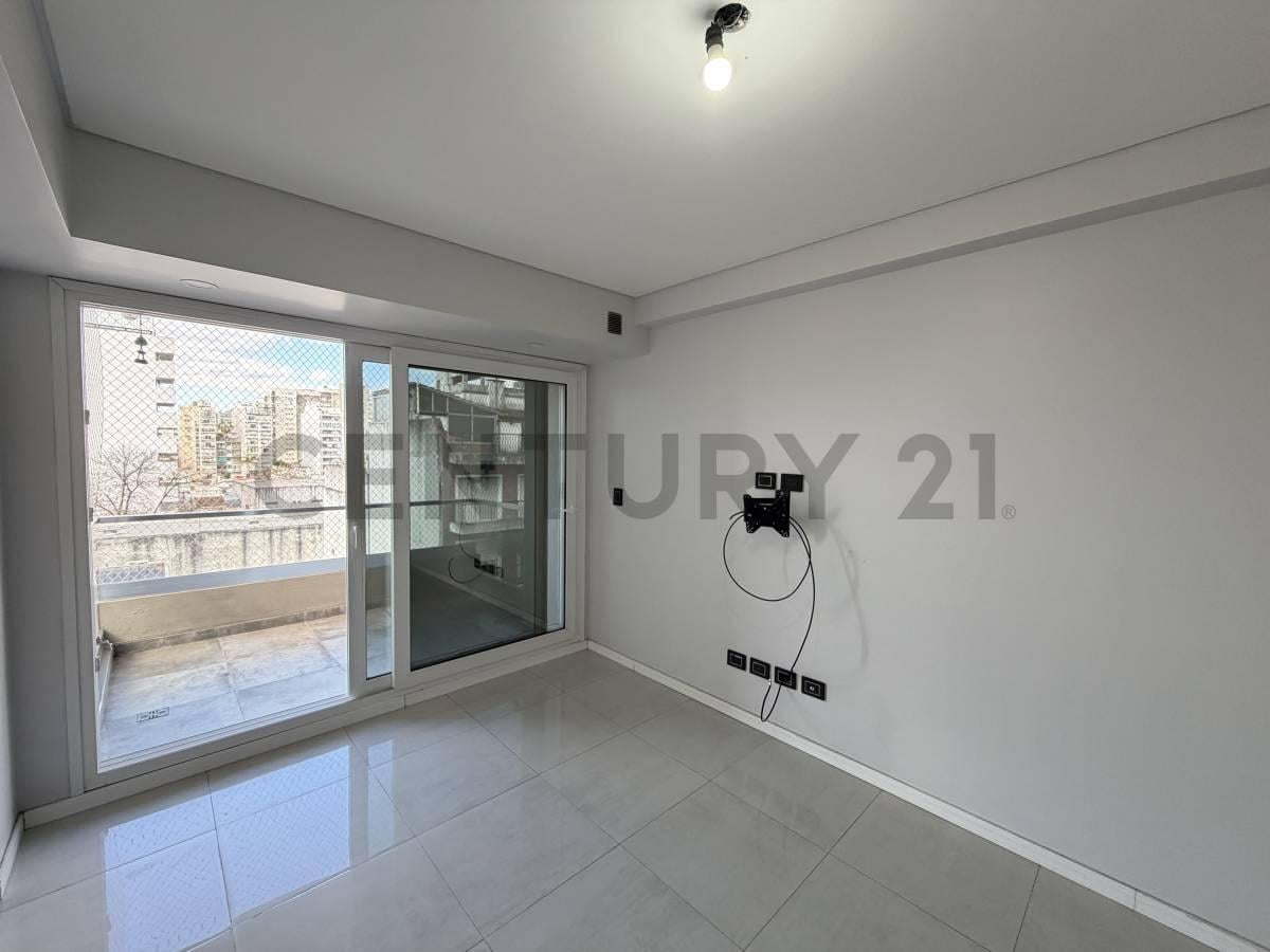Foto de DEPARTAMENTO 2 AMBIENTES EN ALQUILER EN MONTE CASTRO EXCELENTE ESTADO, imagen 5