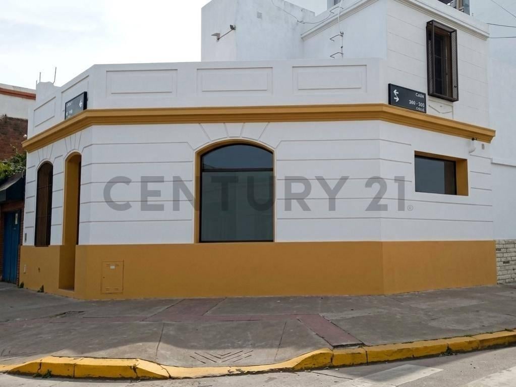 Foto de VENTA casa 4 ambientes estilo ingles Renovada a nuevo en Parque, imagen 4