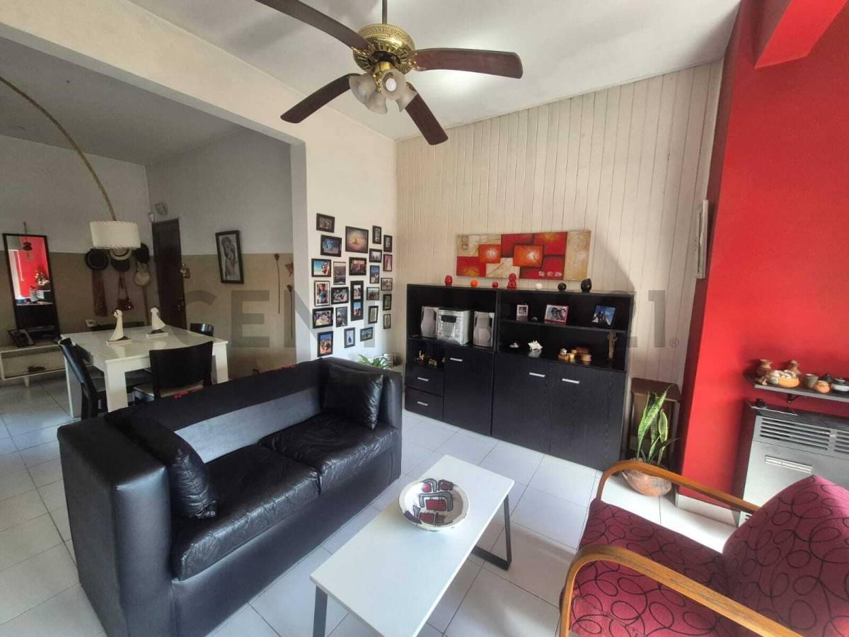 Foto de VENTA PH AL FRENTE CON PATIO-SIN EXPENSAS-APTO CREDITO EN CASEROS, imagen 5