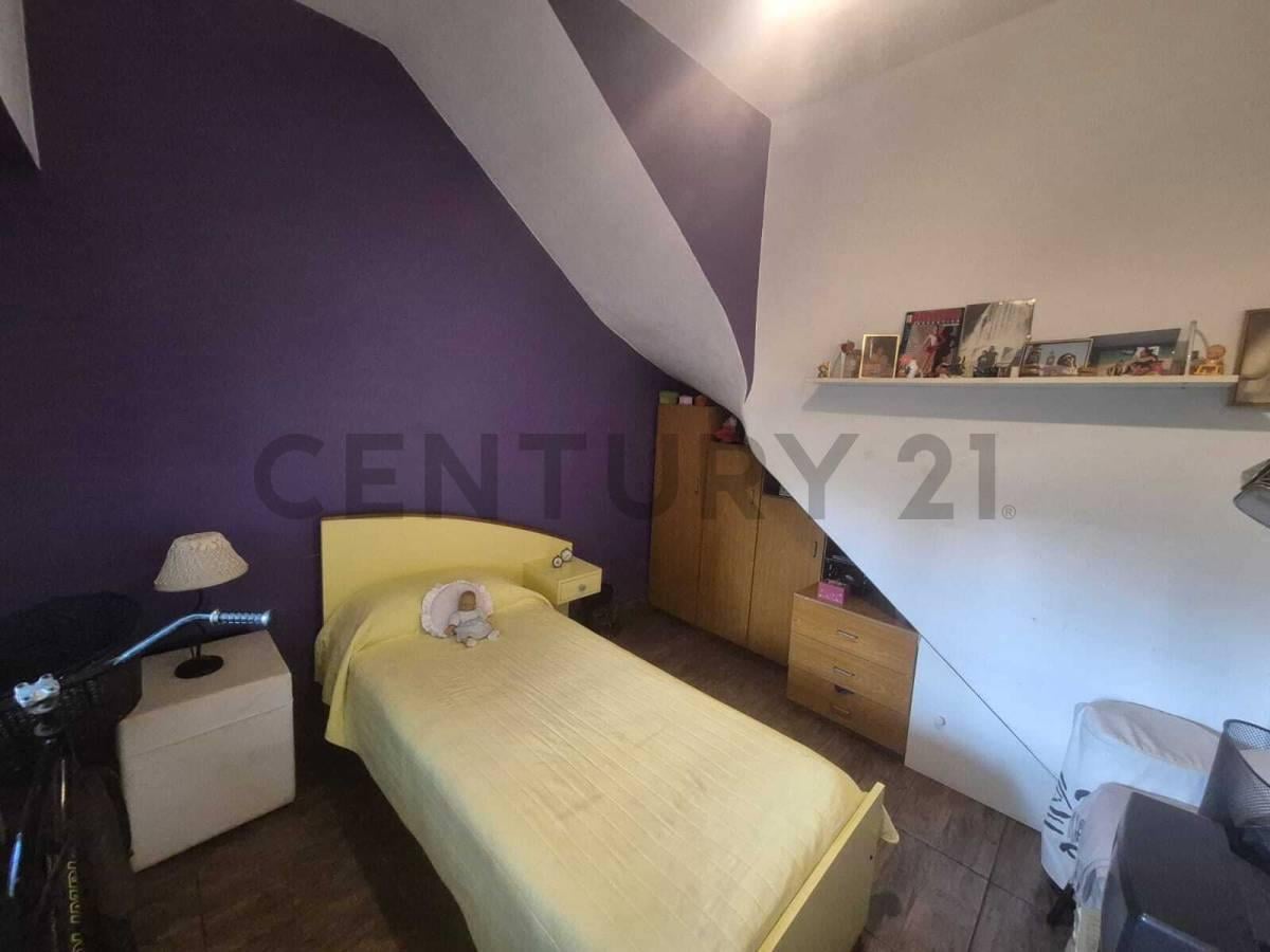 Foto de VENTA PH AL FRENTE CON PATIO-SIN EXPENSAS-APTO CREDITO EN CASEROS, imagen 4