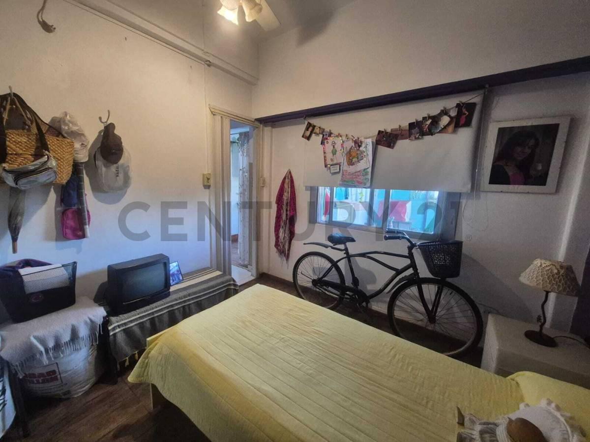 Foto de VENTA PH AL FRENTE CON PATIO-SIN EXPENSAS-APTO CREDITO EN CASEROS, imagen 3