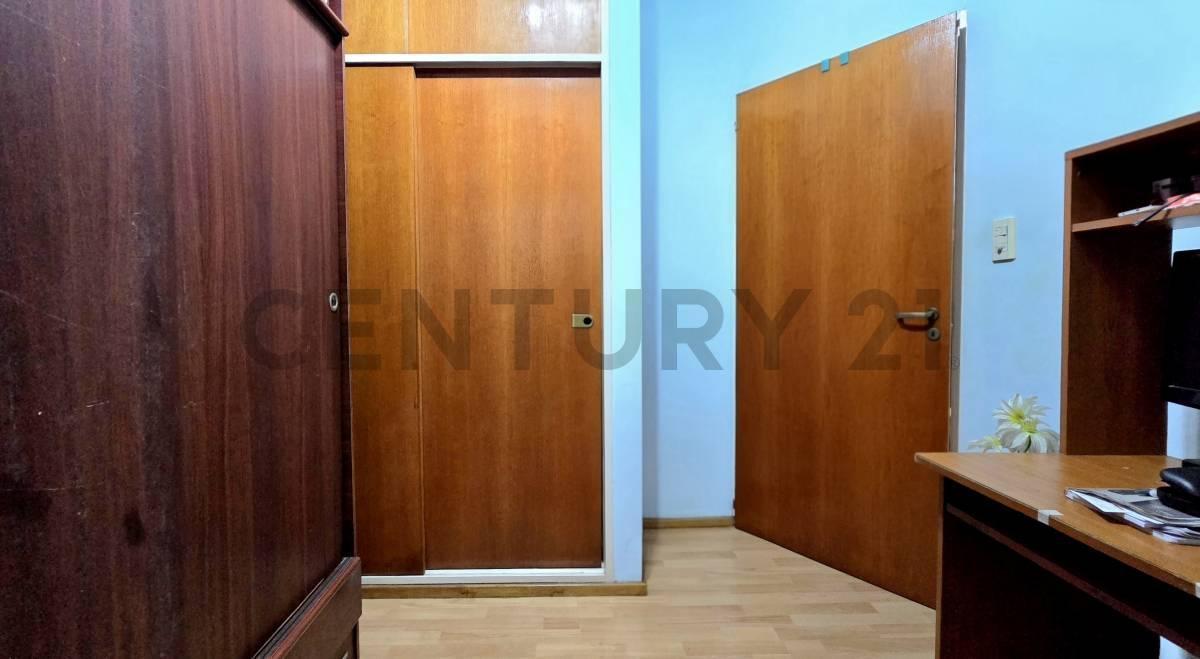 Foto de VENTA PH 3 AMBIENTES EN VILLA PUEYRREDON CON ENTRADA INDEPENDIENTE Y, imagen 2