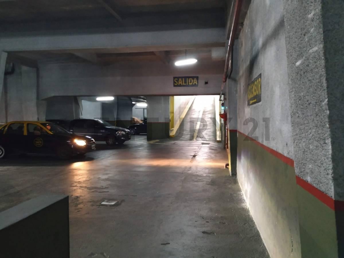 Foto de VENTA COCHERA DOBLE EN EL CENTRO, CABA, OPORTUNIDAD., imagen 5