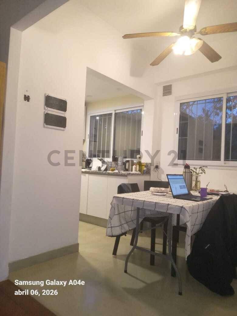 Foto de VENTA Departamento 4 Ambientes - Primer Piso - Refaccionado a Nuevo, imagen 3