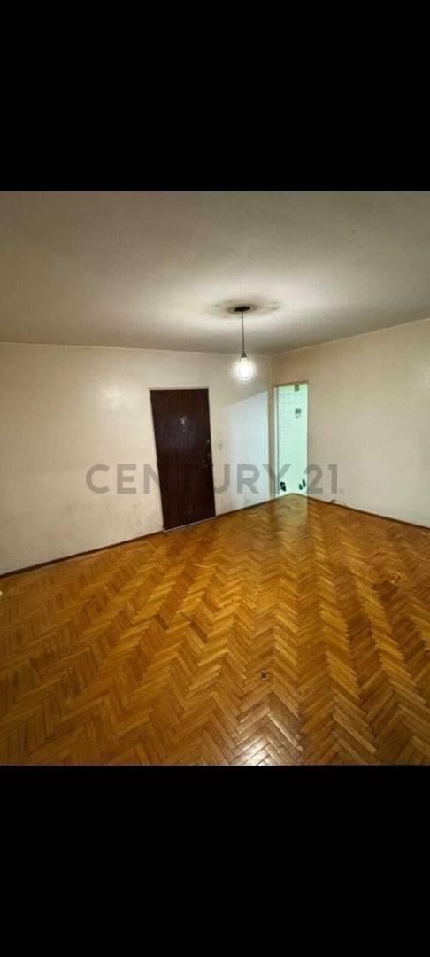 Foto de Venta Departamento 2 ambientes Centro Comercial de Monte Castro, imagen 3