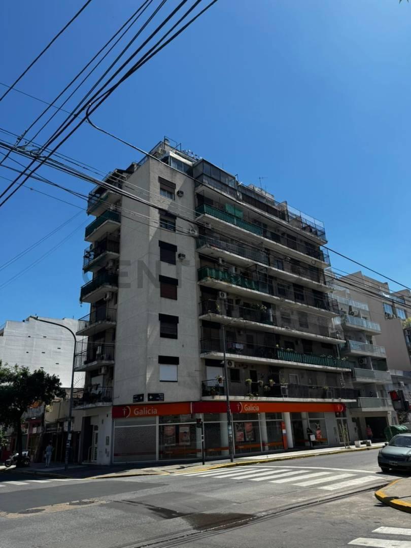 Foto de Venta Departamento 2 ambientes Centro Comercial de Monte Castro, imagen 1