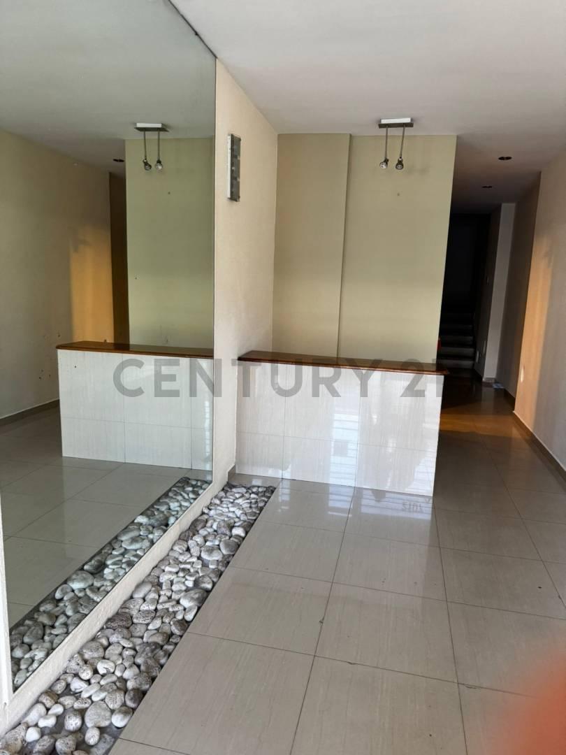 Foto de Venta Departamento 2 ambientes Centro Comercial de Monte Castro, imagen 5
