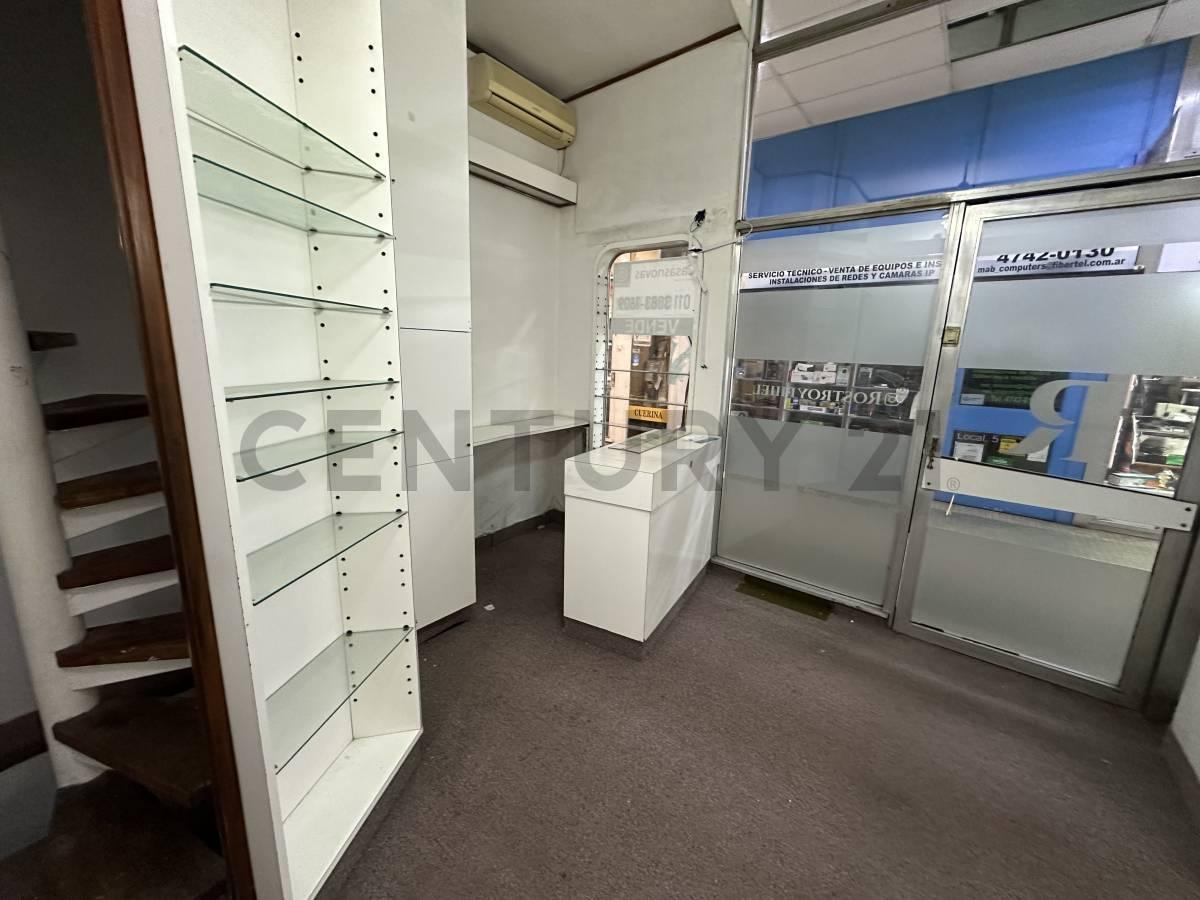 Foto de Venta Local en San Isidro a 1 cuadra de Peatonal y Estacion de Tren, imagen 2