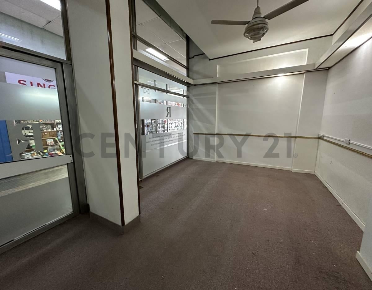 Foto de Venta Local en San Isidro a 1 cuadra de Peatonal y Estacion de Tren, imagen 4