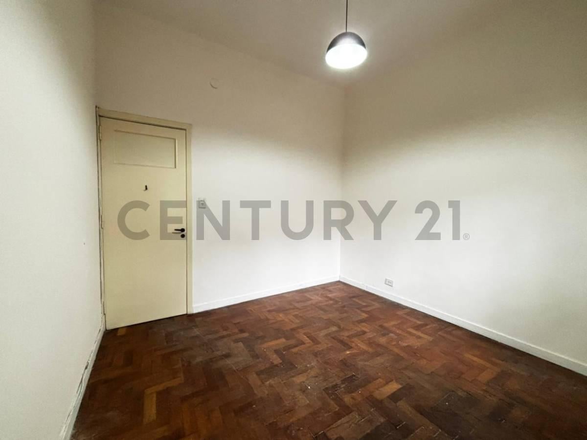 Foto de PH 3 Ambientes con Patio en Venta, Saavedra, imagen 2