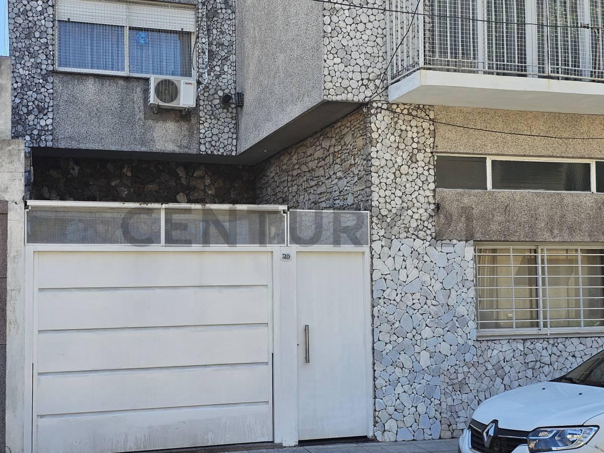 Foto de Venta PH Parque Chas 3mb. c/patio terraza y cochera, imagen 1