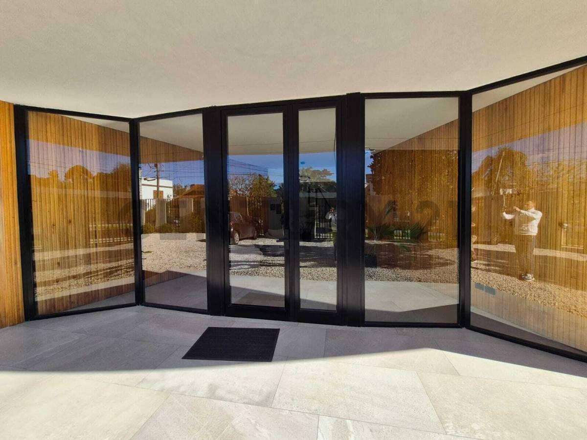 Foto de Exclusivo 2 ambientes con doble balcon, terraza propia con parrilla, imagen 3