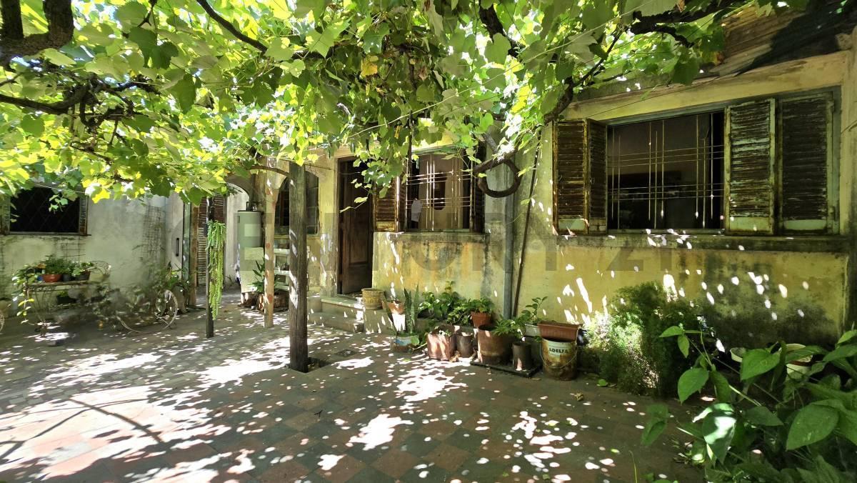 Foto de Venta de casa Terreno en Tapiales muy buena ubicacion 381m2, imagen 3
