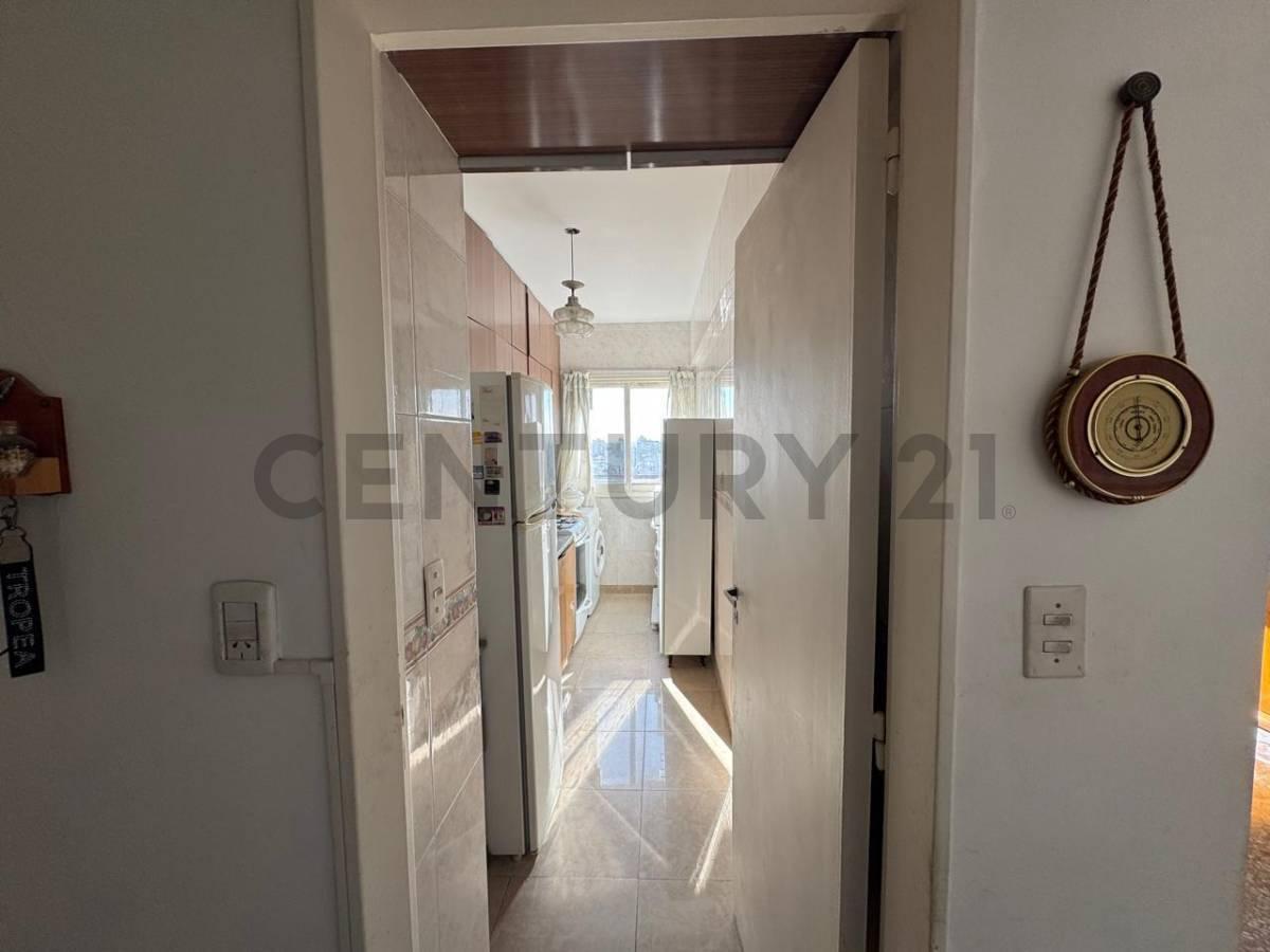 Foto de VENTA DEPARTAMENTO 4 AMBIENTES EN CABALLITO, imagen 3