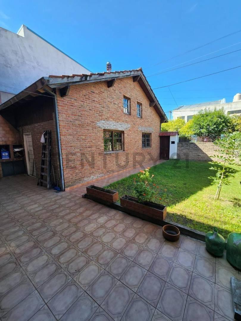 Foto de Venta de Casa en Aldo Bonzi 4 Ambientes Jardin Balcon Patio Cochera, imagen 4