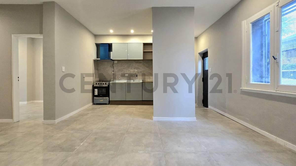 Foto de VENTA PH 4 AMBIENTES EN VILLA DEL PARQUE EN PLANTA BAJA RECICLADO A, imagen 4