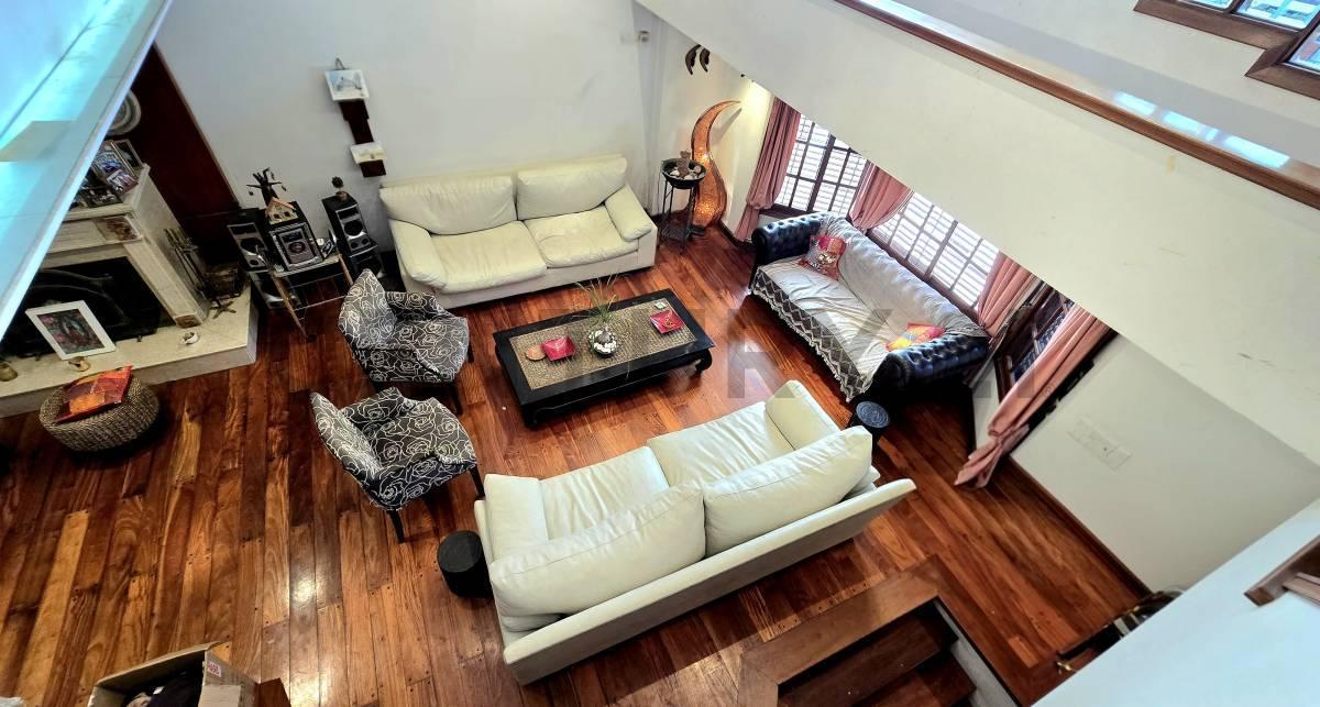 Foto de VENTA CASA BELGRANO R CON COCHERA, PILETA, JARDIN, QUINCHO Y SAUNA, imagen 5