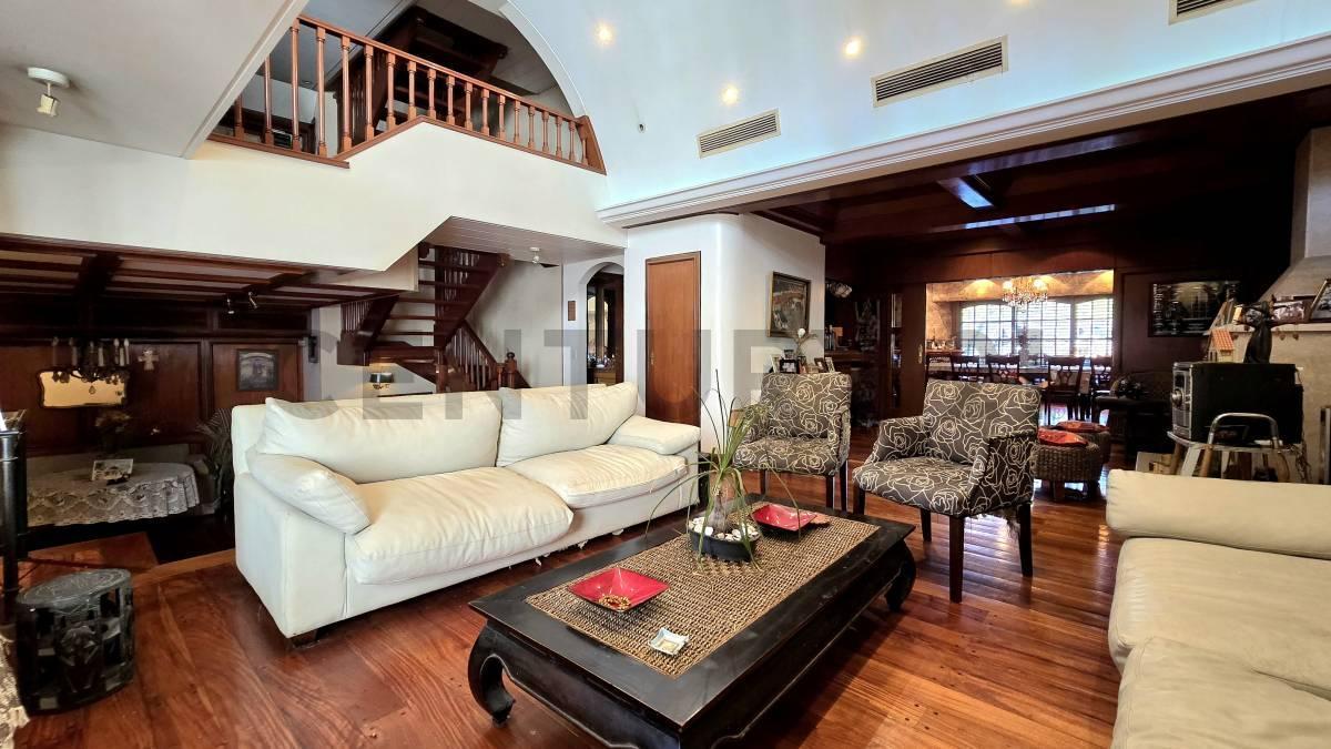 Foto de VENTA CASA BELGRANO R CON COCHERA, PILETA, JARDIN, QUINCHO Y SAUNA, imagen 1