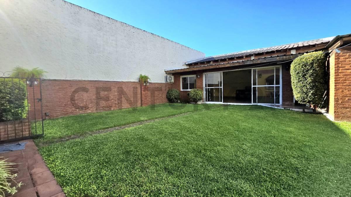Foto de VENTA PH 4 AMBIENTES CON QUINCHO Y JARDIN, imagen 4