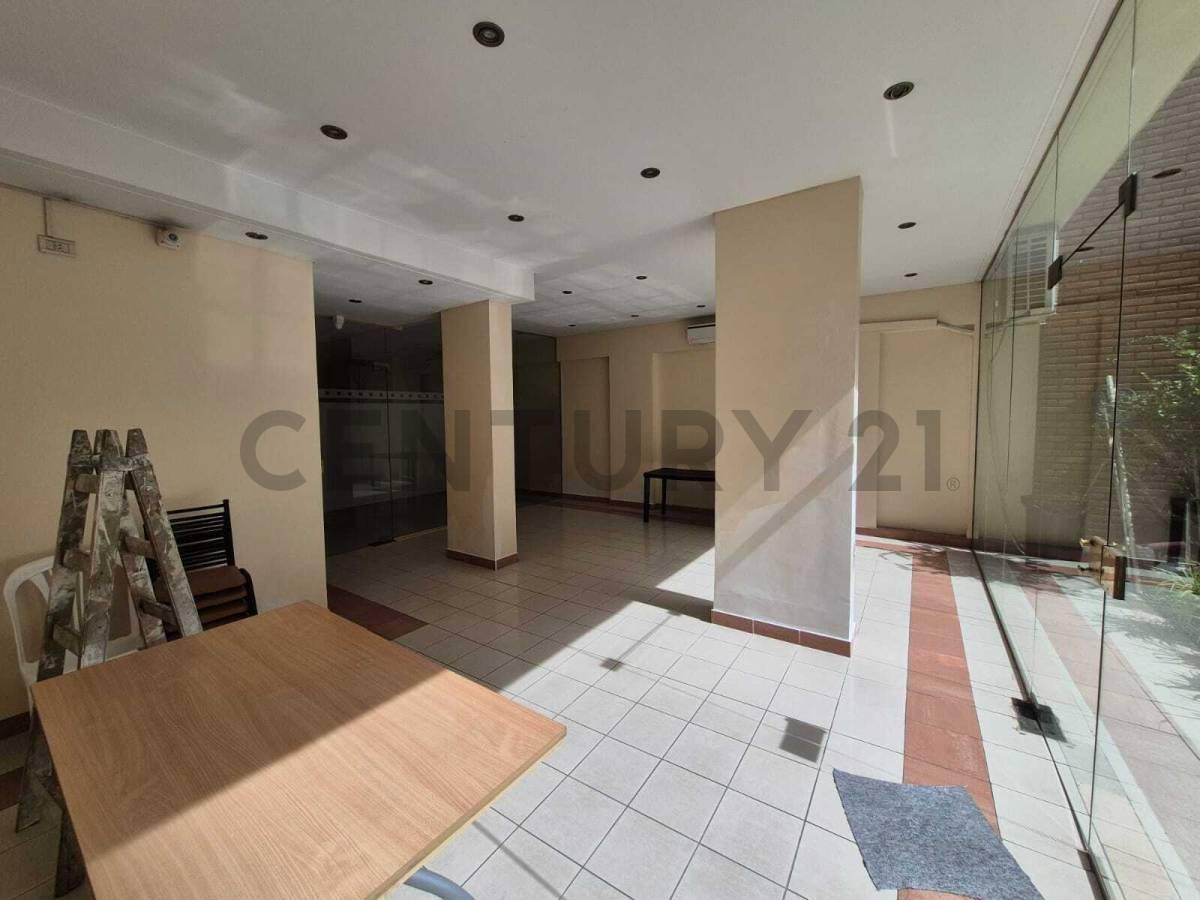 Foto de VENTA MONOAMBIENTE BALCON AL FRENTE CON PISCINA - SUM - LAUNDRY, imagen 5