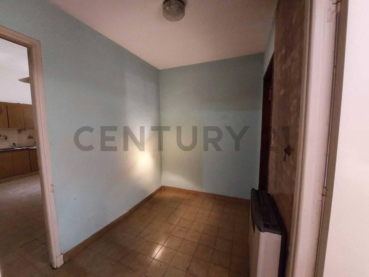 Foto de Venta Casa 4 ambientes con local al frente en Floresta, imagen 3