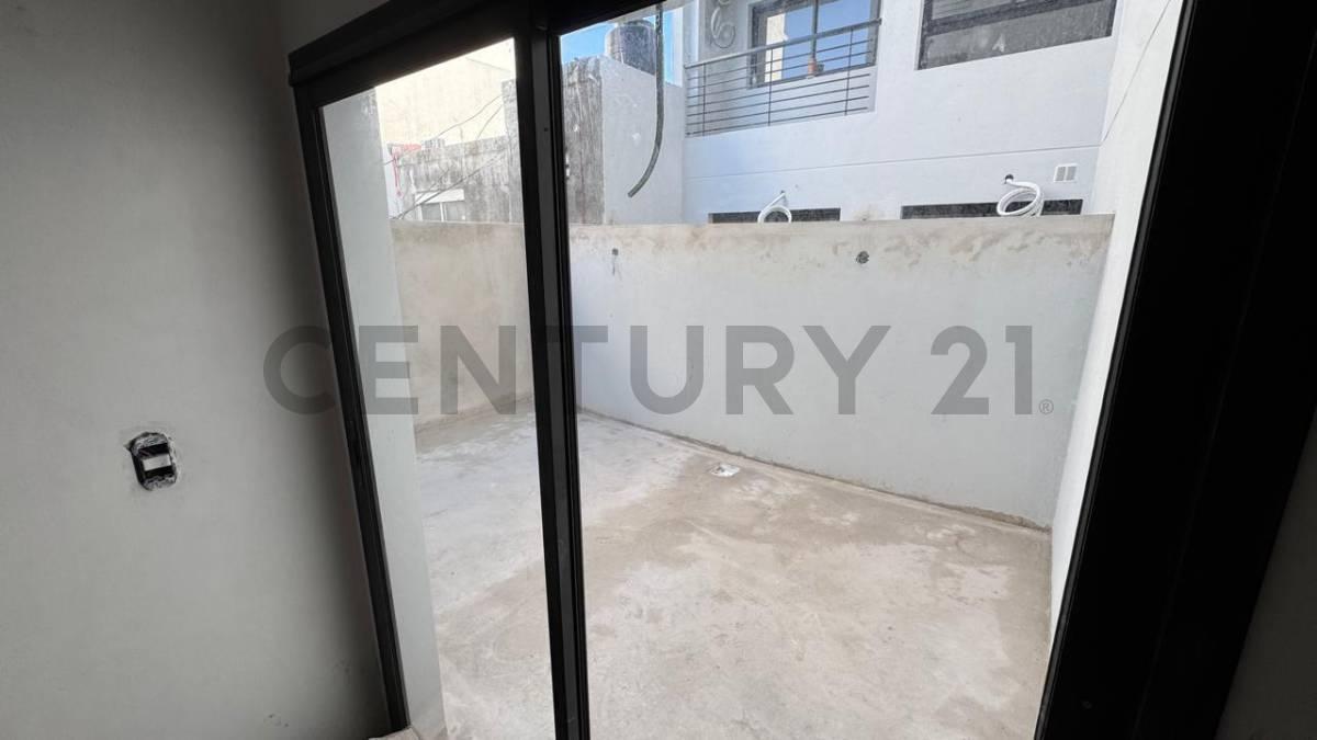 Foto de DEPARTAMENTO 2 AMBIENTES A ESTRENAR - CON PATIO - VILLA URQUIZA, imagen 2
