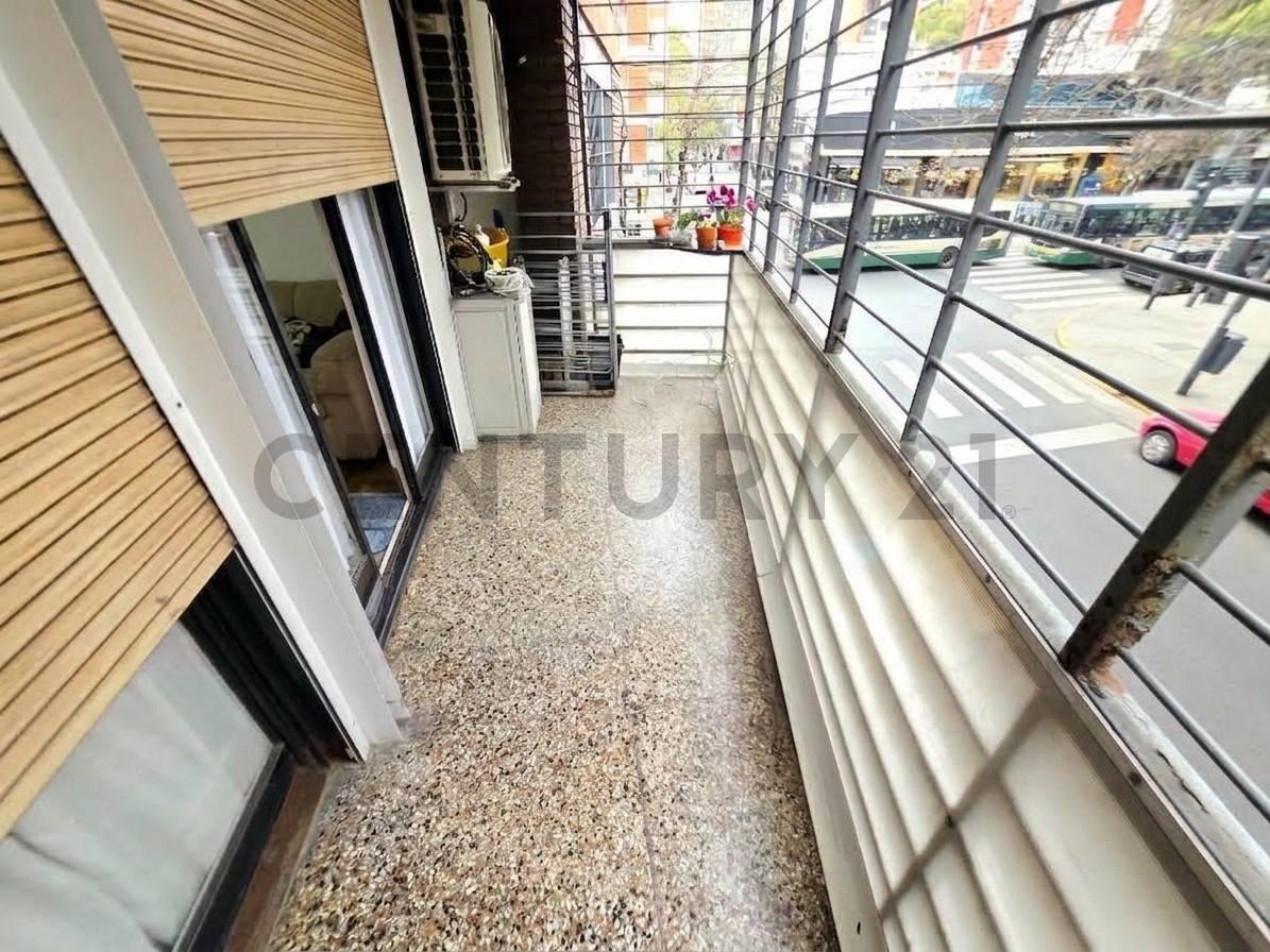 Foto de Caballito Venta de departamento 4 ambientes dependencia balcón Apto, imagen 3