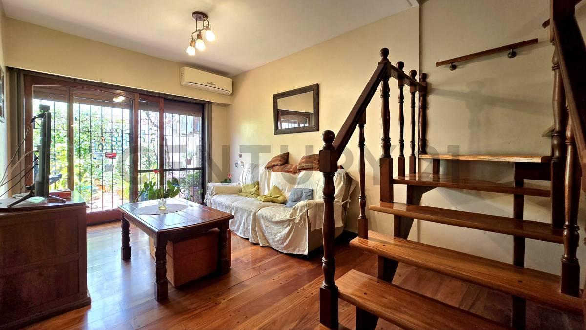 Foto de VENTA TRIPLEX 5 AMBIENTES EN VILLA URQUIZA CON COCHERA, PATIO, TERRAZA, imagen 4