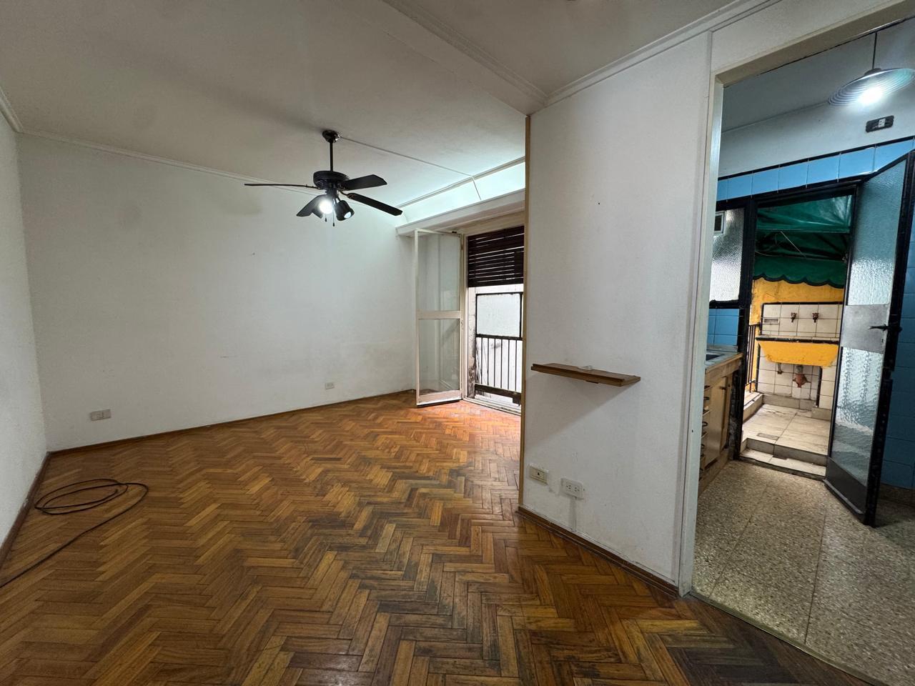 Foto de Departamento 2 ambientes luminoso en venta en Flores, imagen 3