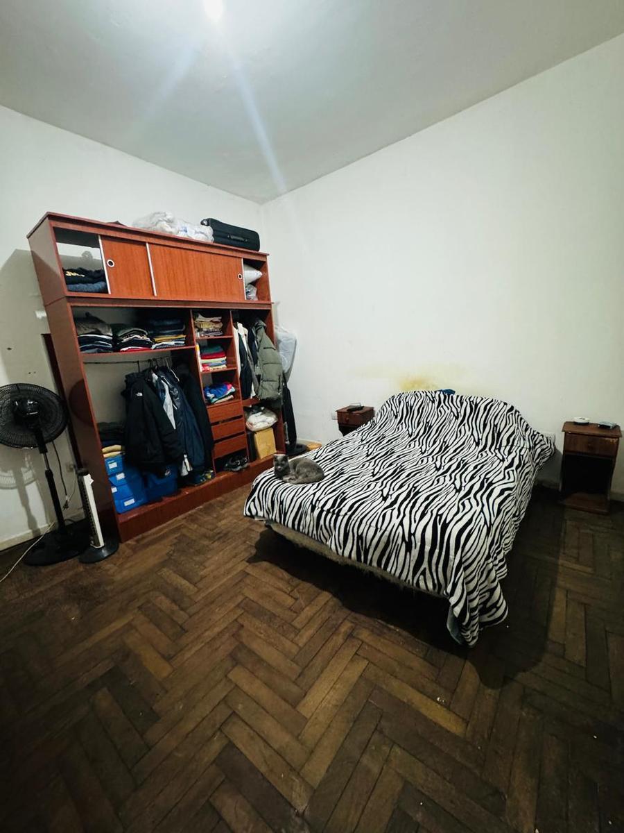Venta Departamento 2 Ambientes Amplio en Pb 4