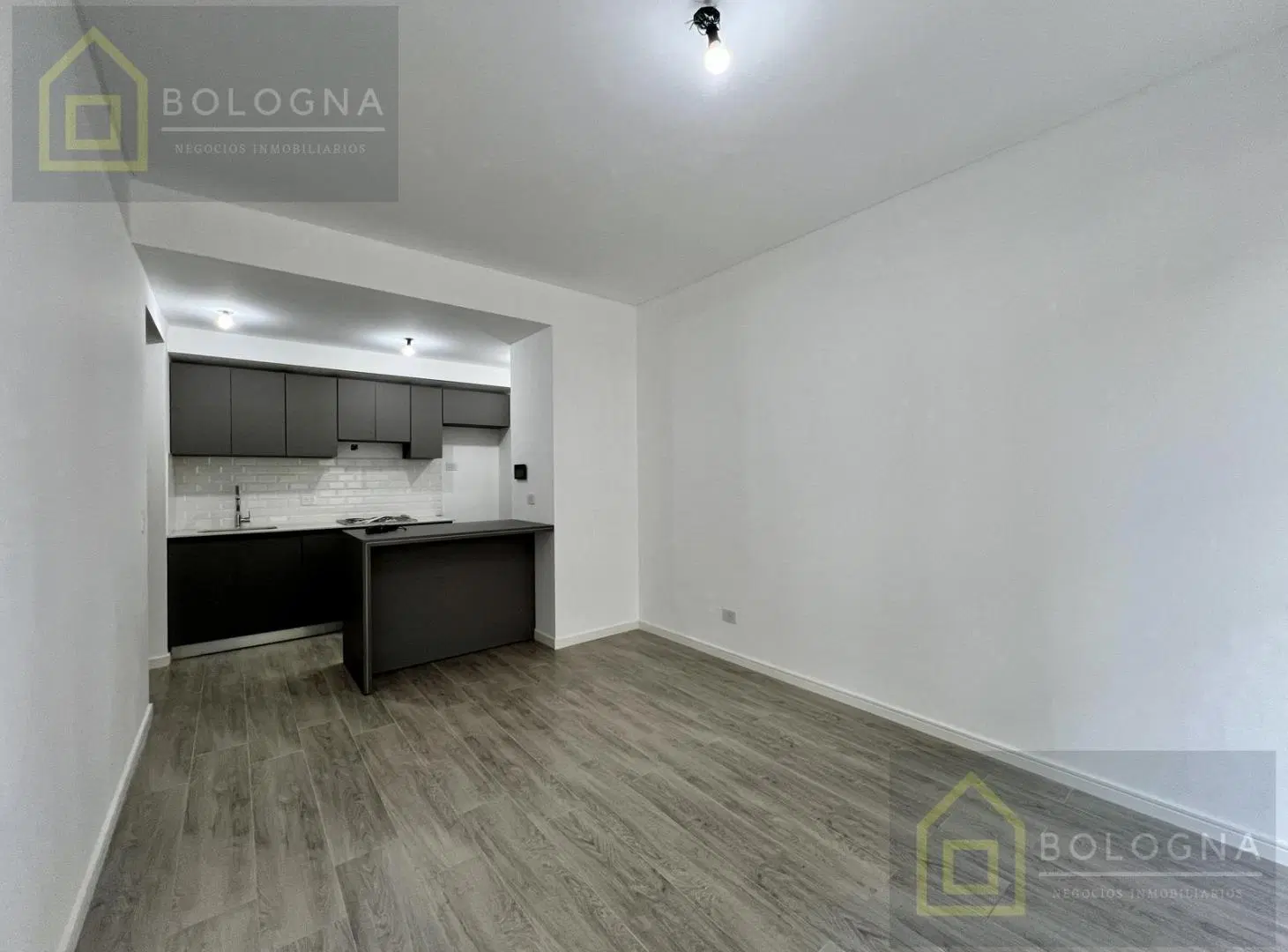 Departamento en alquiler con cochera en Tigre 5