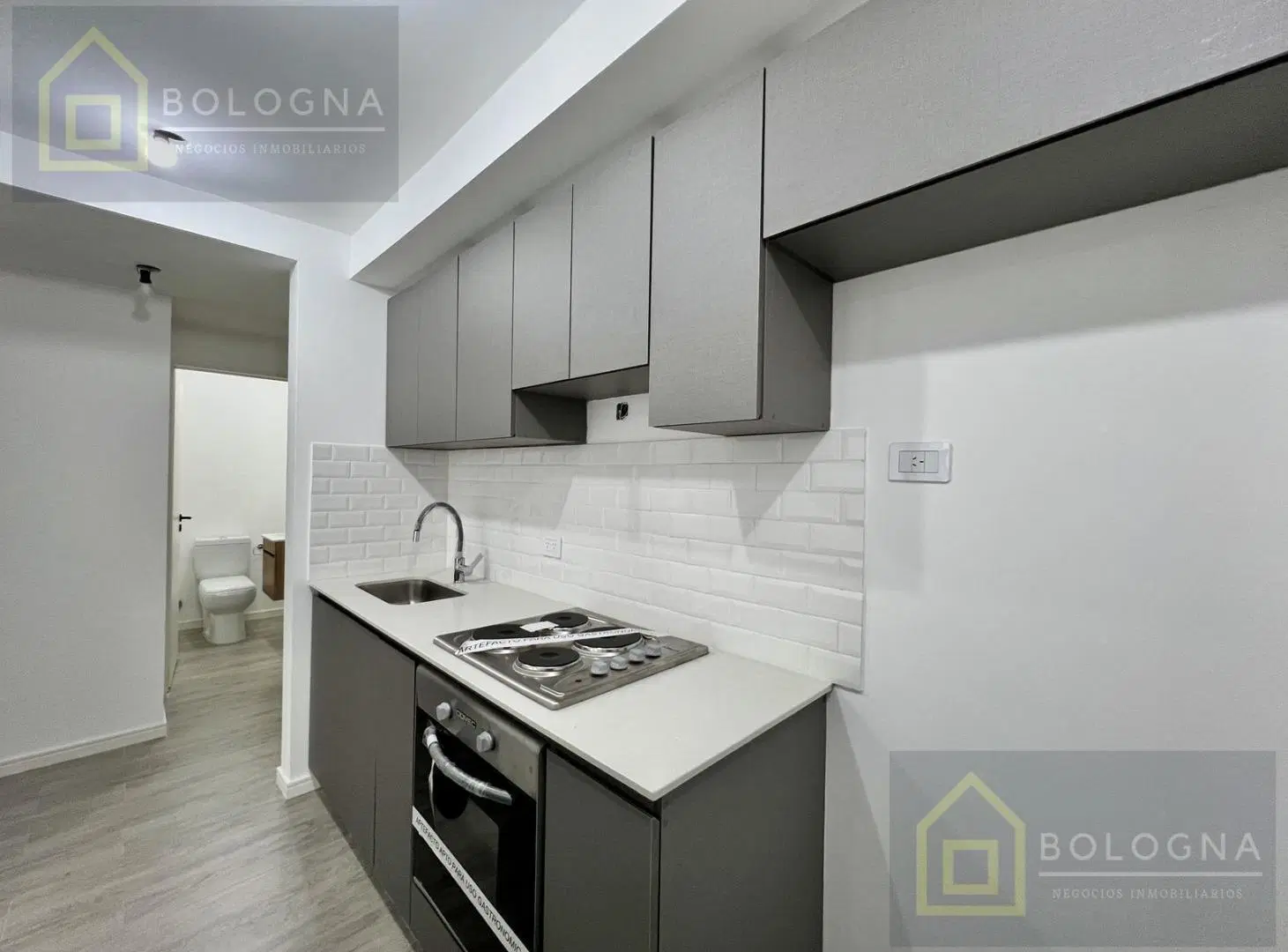 Departamento en alquiler con cochera en Tigre 3