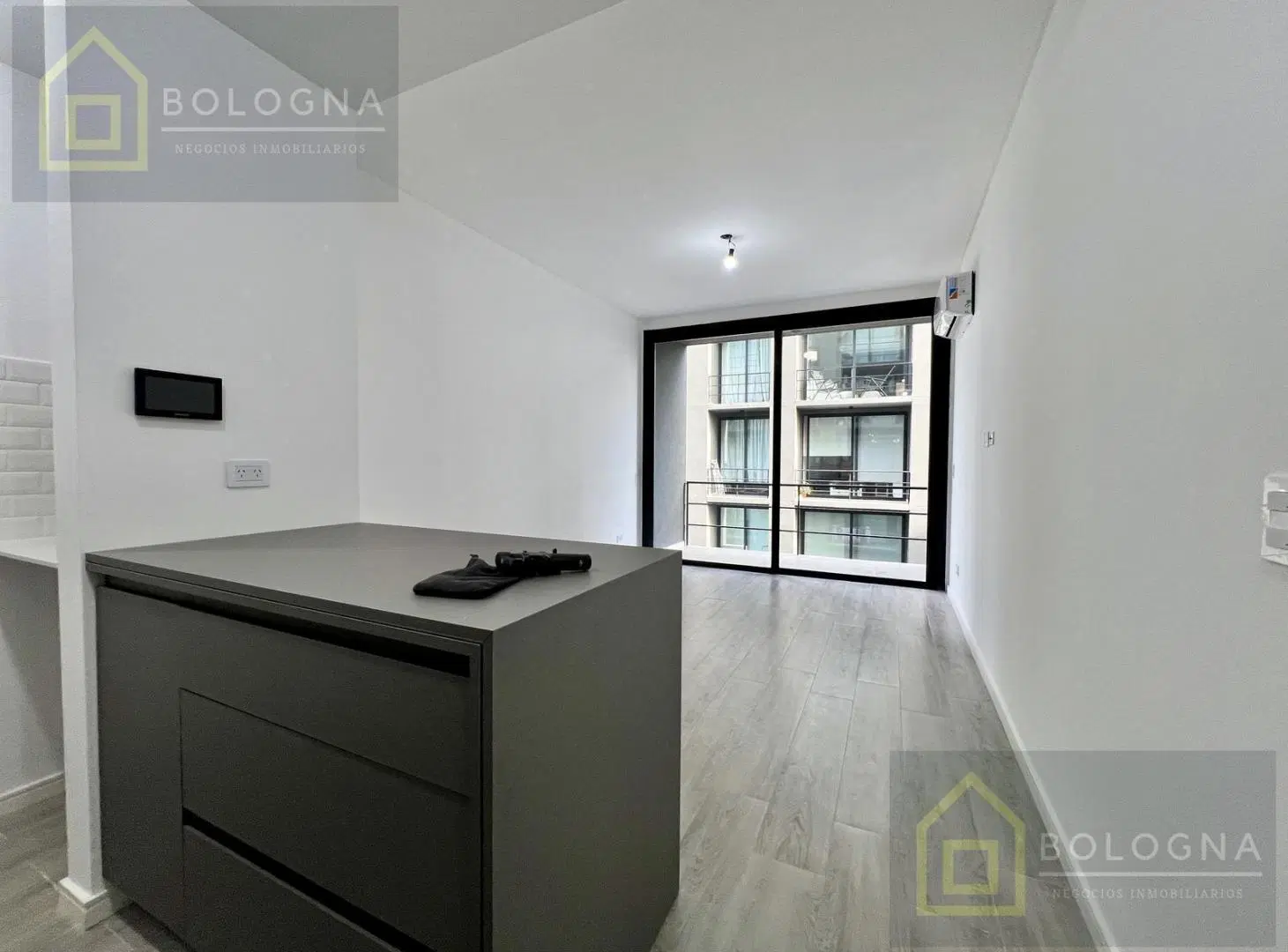 Departamento en alquiler con cochera en Tigre 2