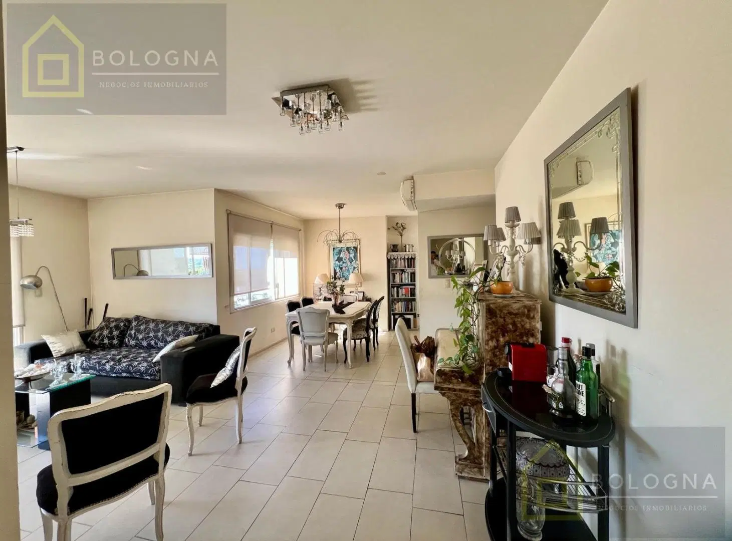 Departamento con cochera en venta en Tigre 5