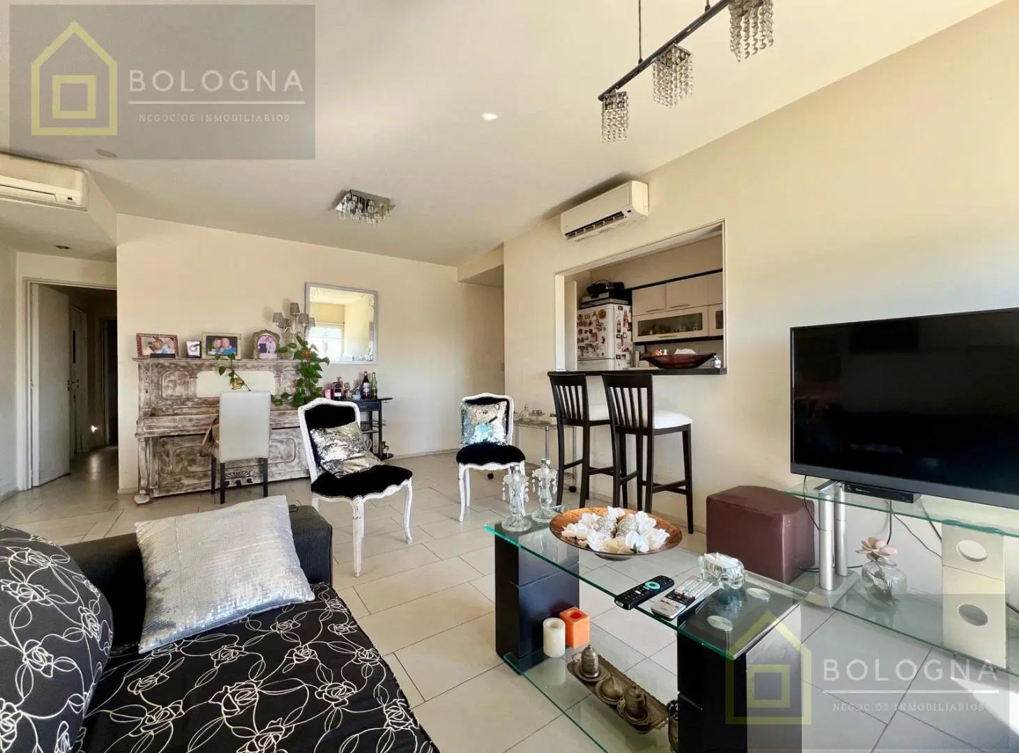 Departamento con cochera en venta en Tigre 4