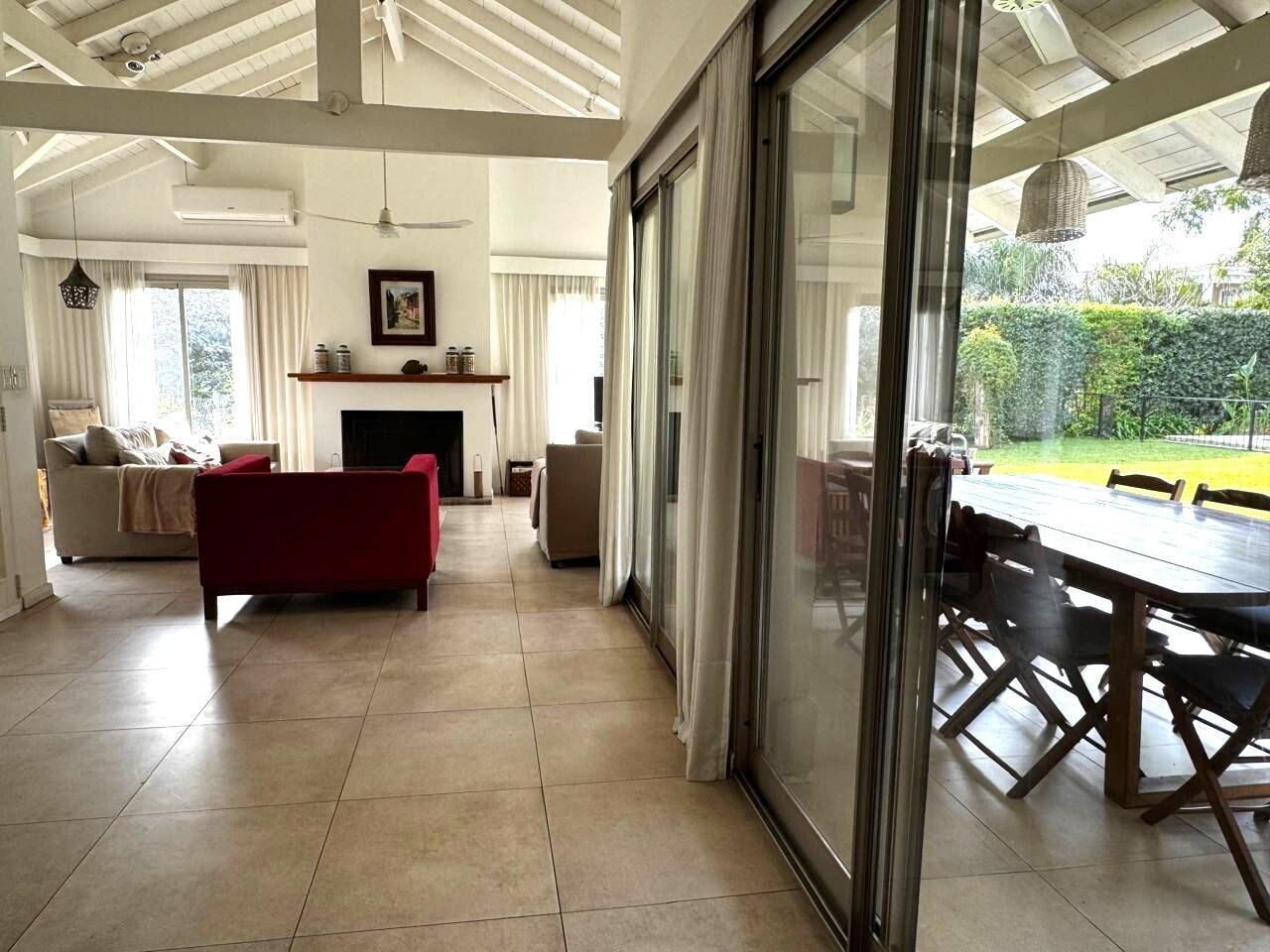 Foto de Casa Quinta en Alquiler en Newman, Benavidez, Tigre, imagen 1