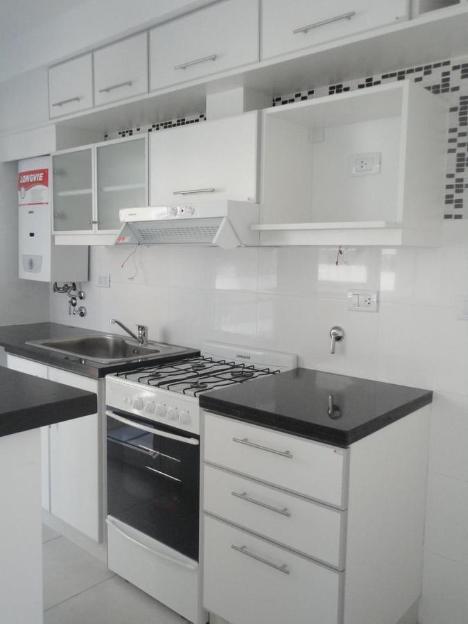 Santa Fe 2620 – 04/01 + Cochera + Baulera