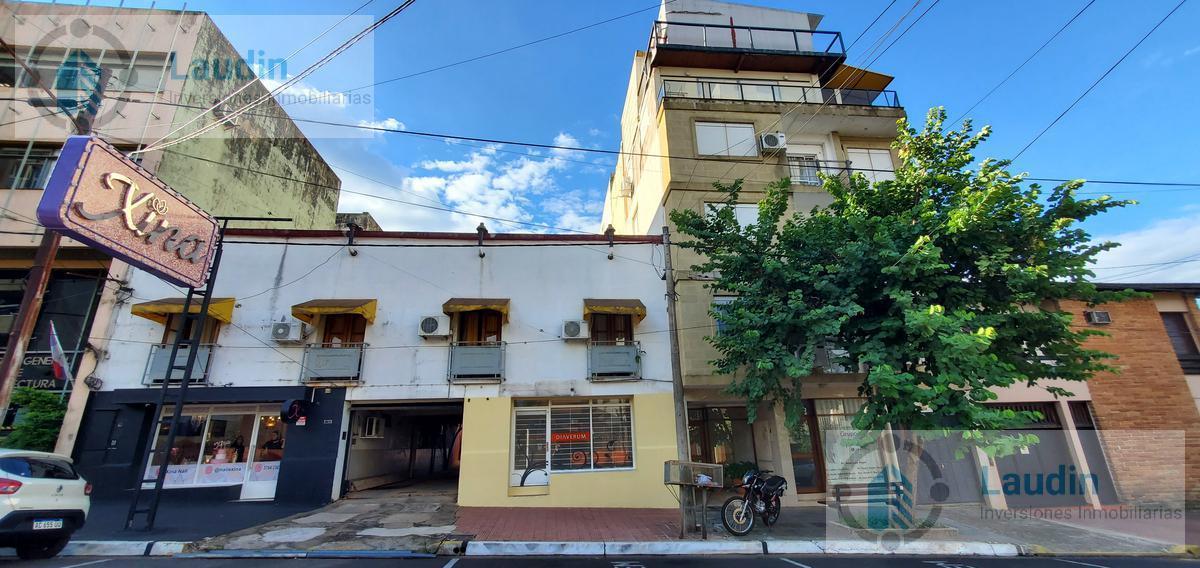 Se vende propiedad céntrica con Locales y departamentos - Posadas