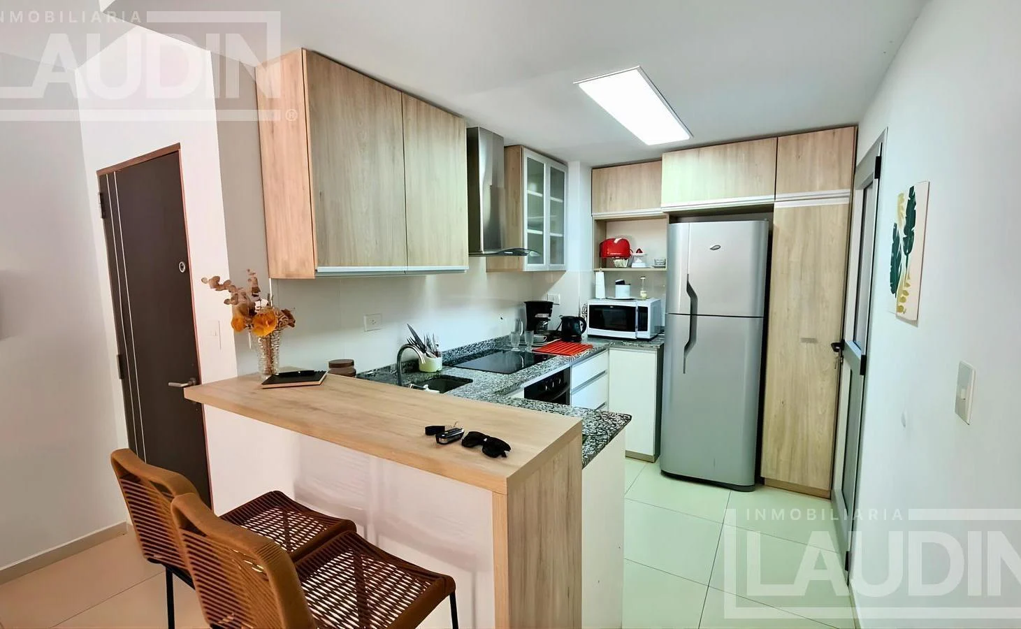 Foto de Se vende departamento 2 dormitorios en costanera Posadas, imagen 1