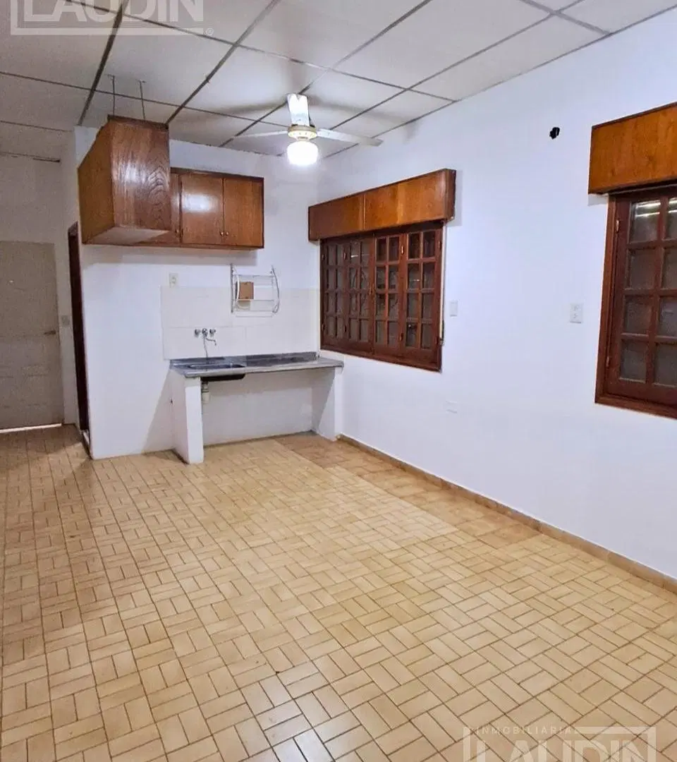 Se alquila departamento 1 dormitorio en el centro de Posadas 3