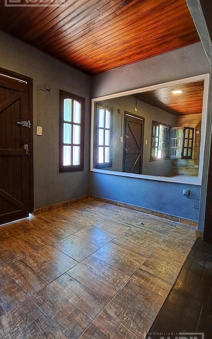 Casa en Av. Corrientes C/Roque Perez