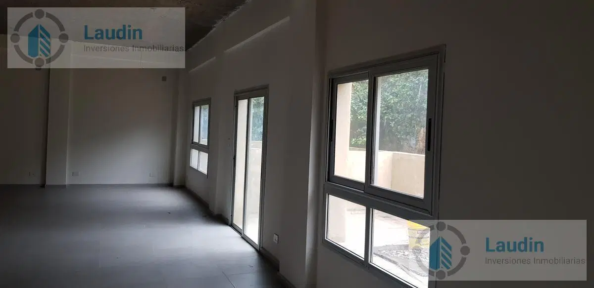 Se vende piso completo para oficinas - Posadas 4