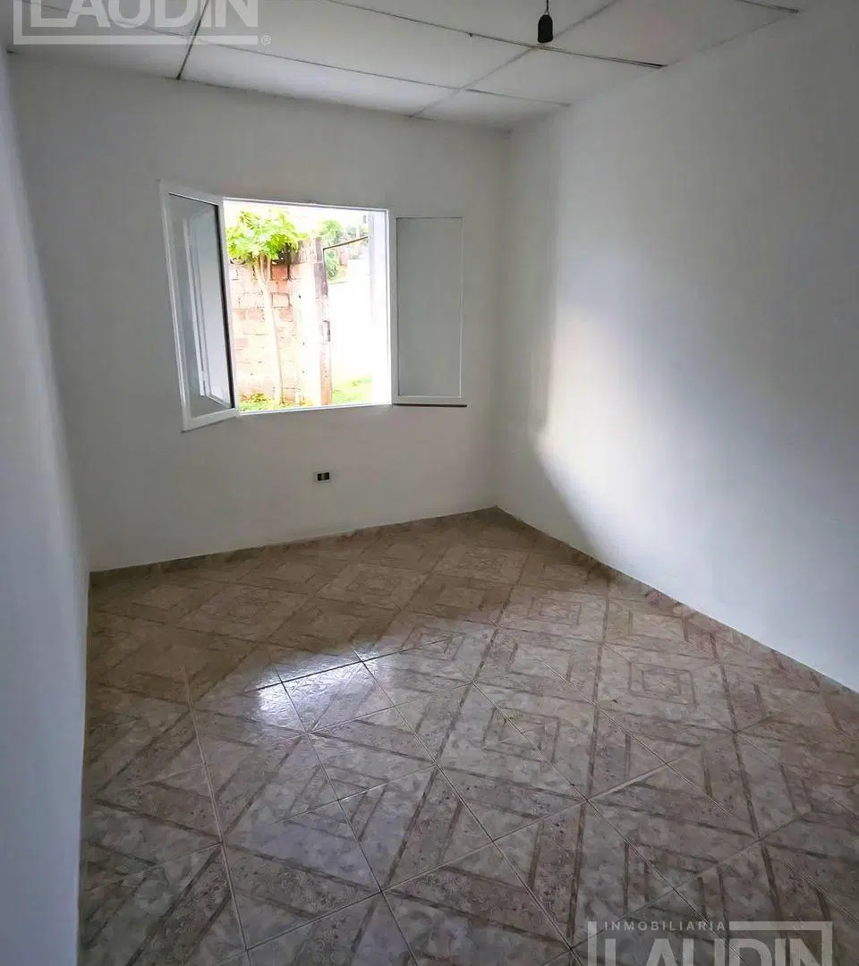 En Venta o Alquiler Casa Villa Cabello 3