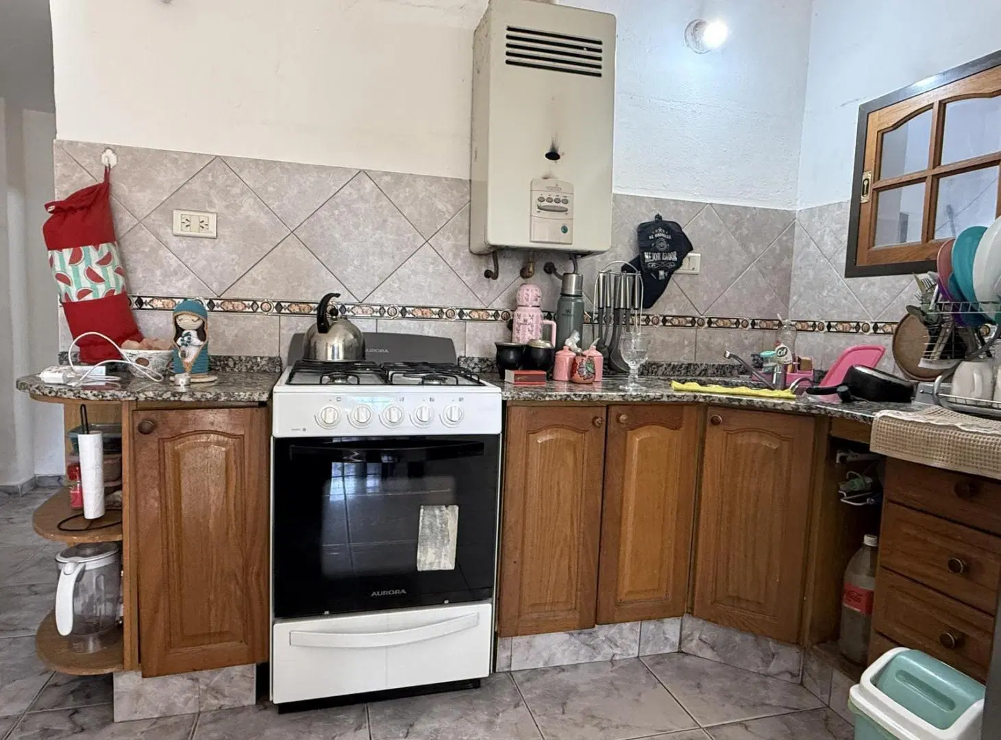 Venta Casa 2 dor, cochera y patio. Frente a espacio verde 2