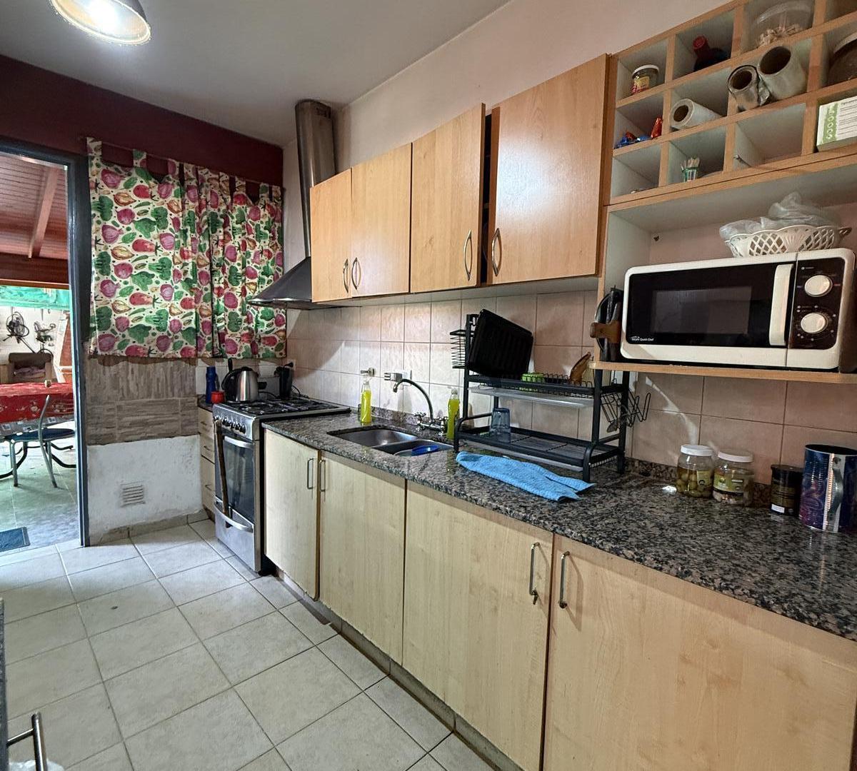 Foto de Venta Casa 3 dor c/ Cochera x3, Patio y Pileta, imagen 3