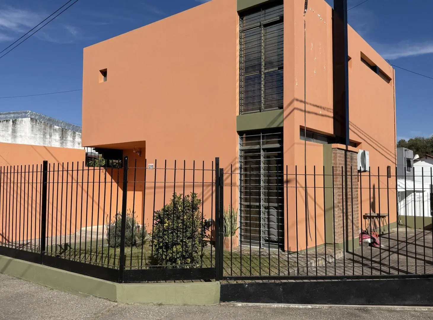Venta Casa 3 dor c/ Cochera x3, Patio y Pileta 2