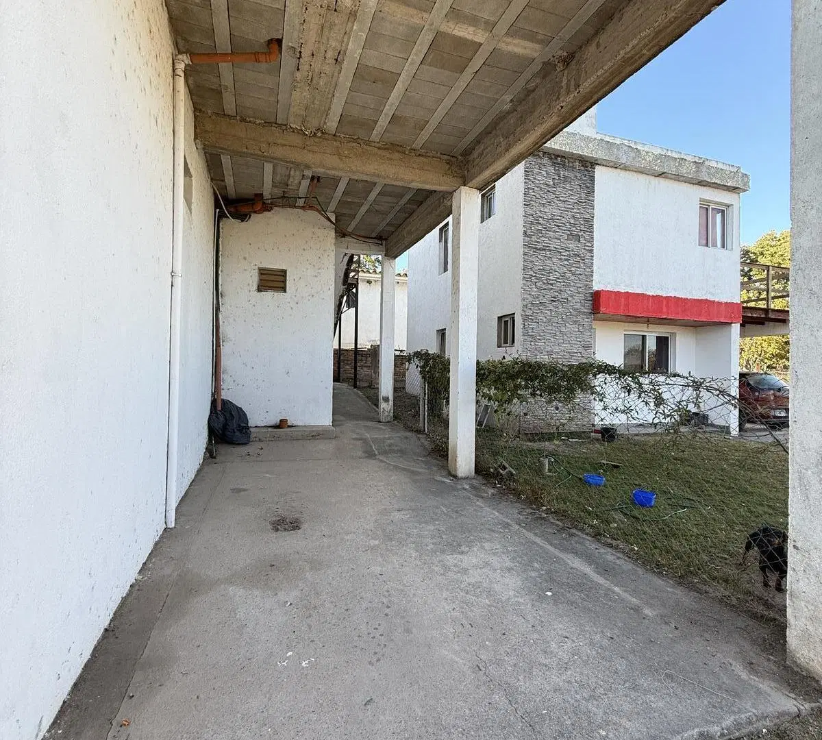Departamento con cochera en Villa Santa Cruz del Lago 3