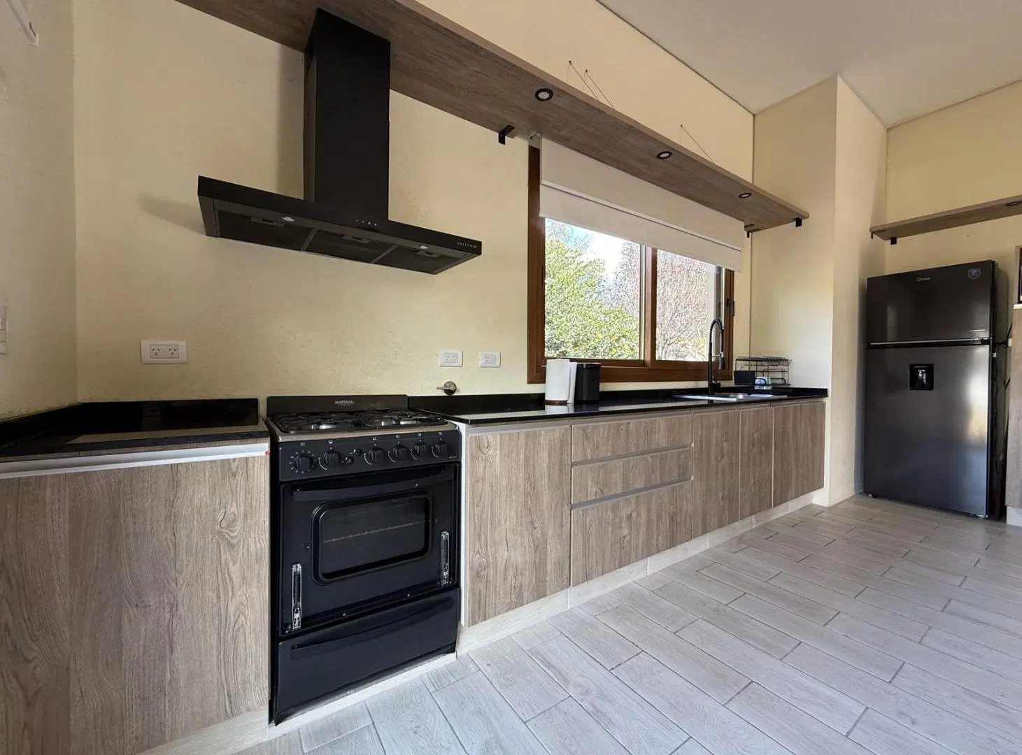 Casa en venta Potrerillo de Larreta 4dor en suite, pileta. A Estrenar 4