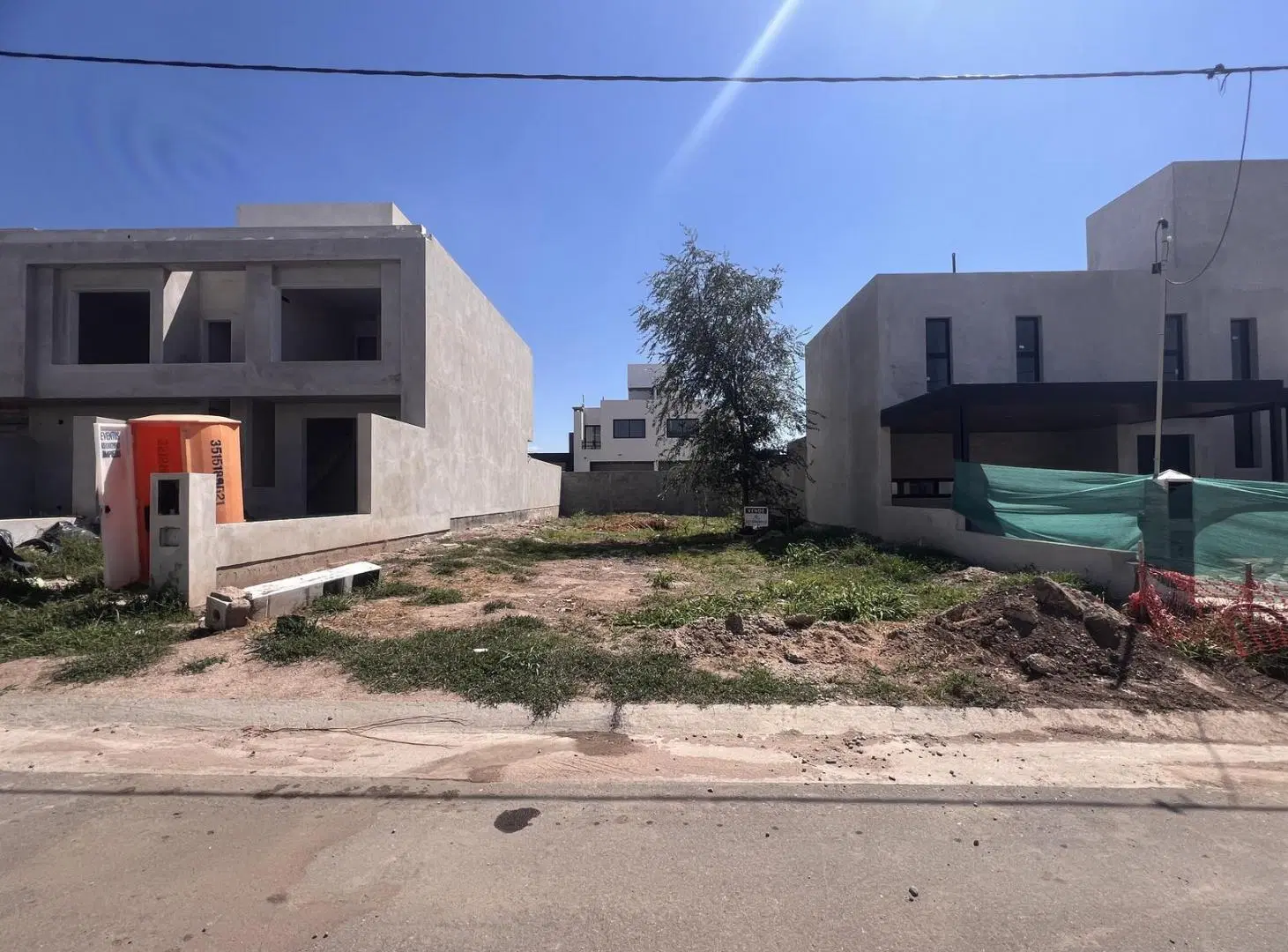 Lote 250m2 Apto Dúplex. Zona consolidada 4
