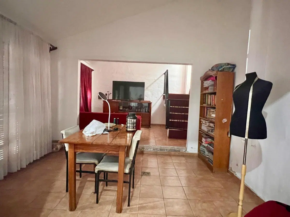 Venta casa 4 dormitorios, pileta en Quebrada de las Rosas 4